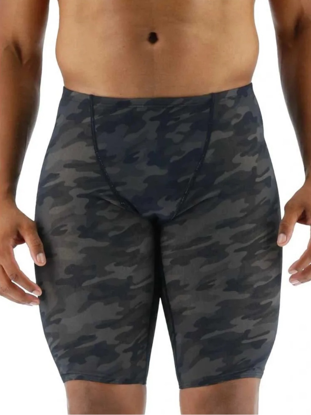Mens TYR camo jammer size 30